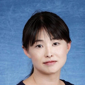 石附陽子氏 画像